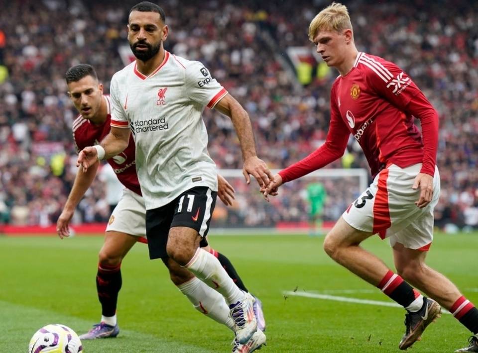 曼联碾压英格兰，萨拉赫点燃赛场