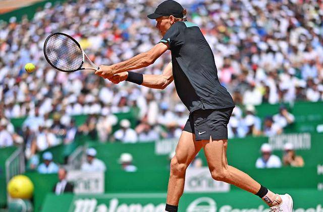 蒙特卡洛大师赛绝杀年终总决赛，西西帕斯带队取胜