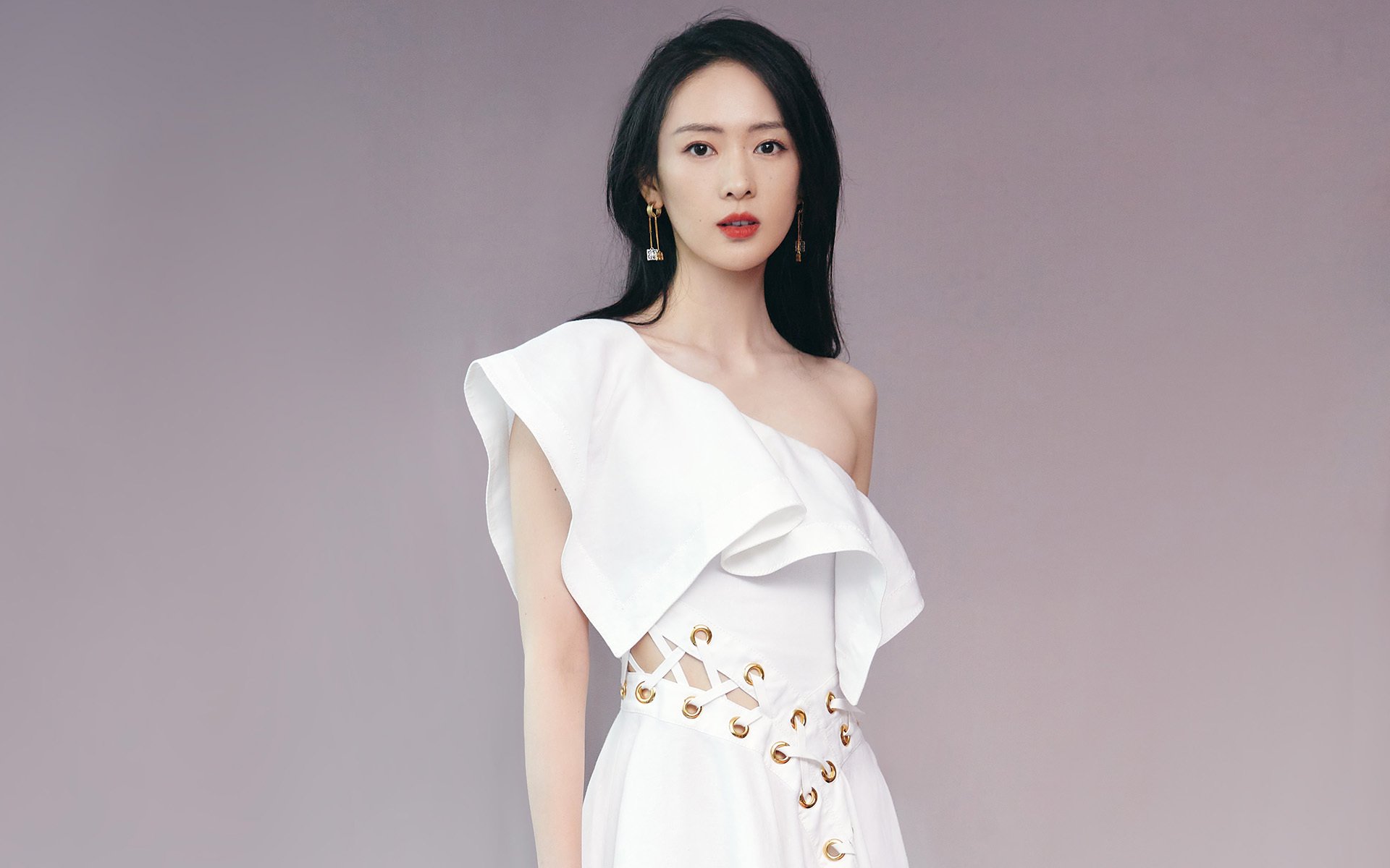 绿茵双雄会,西甲国家德比焦点战与希腊关键战突围雷恩的足球交响曲